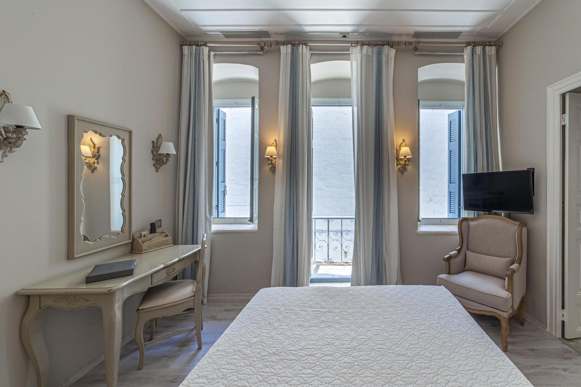 Micra Anglia Boutique Hotel & Spa Andros Town Exterior photo