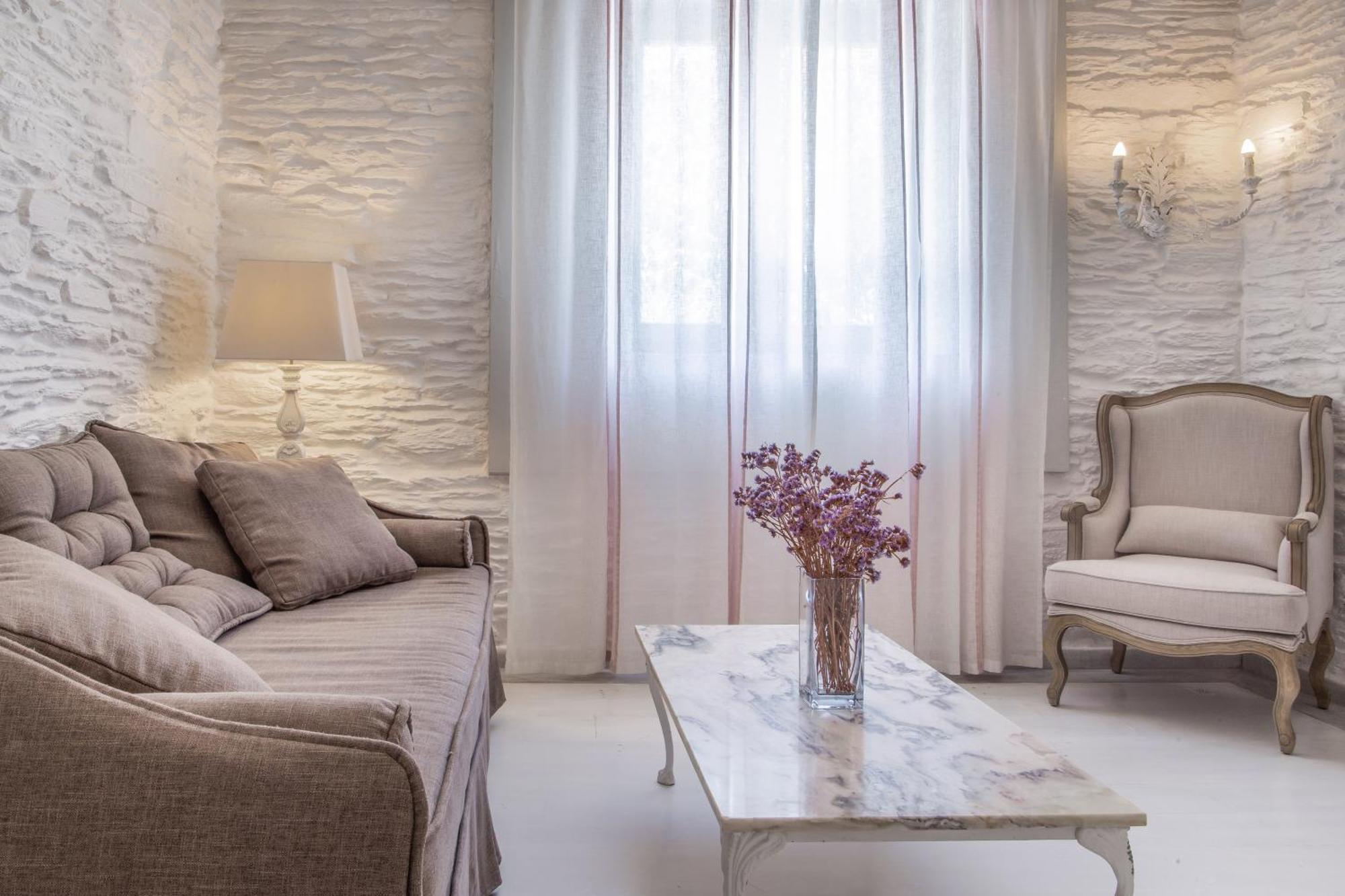 Micra Anglia Boutique Hotel & Spa Andros Town Exterior photo