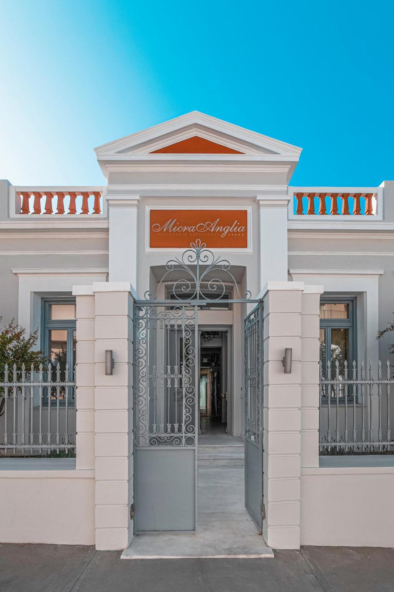 Micra Anglia Boutique Hotel & Spa Andros Town Exterior photo