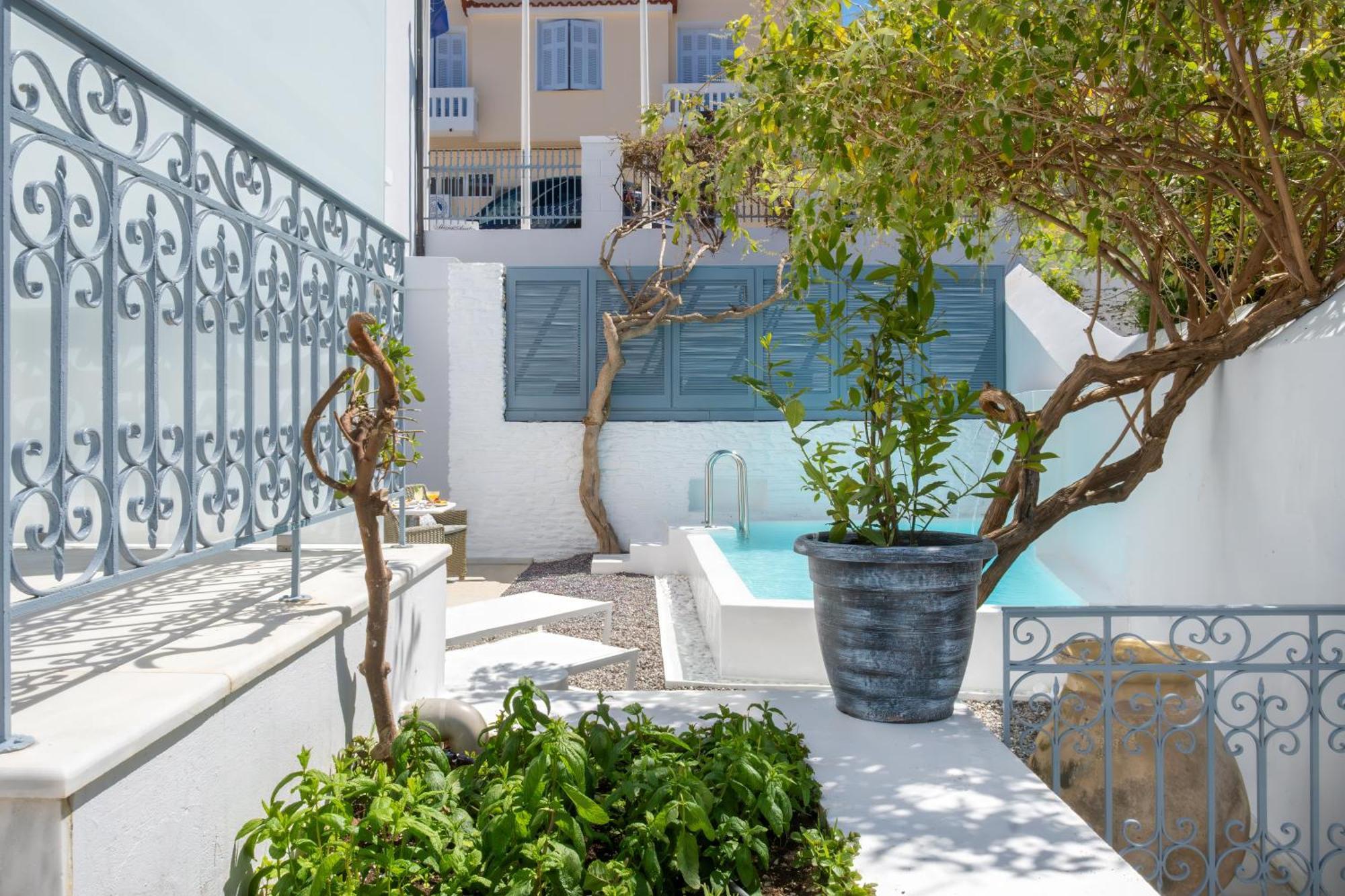 Micra Anglia Boutique Hotel & Spa Andros Town Exterior photo